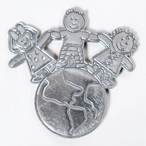 Vintage EFS Mexico Sterling Silver Children Globe Brooch Pin 8.5g Signed